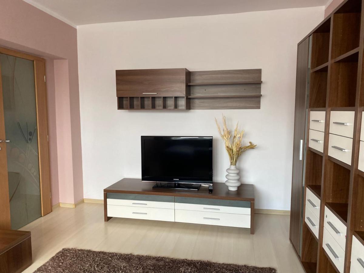 Ferienwohnung Sendy Apartman 2 Sfântu-Gheorghe Exterior foto