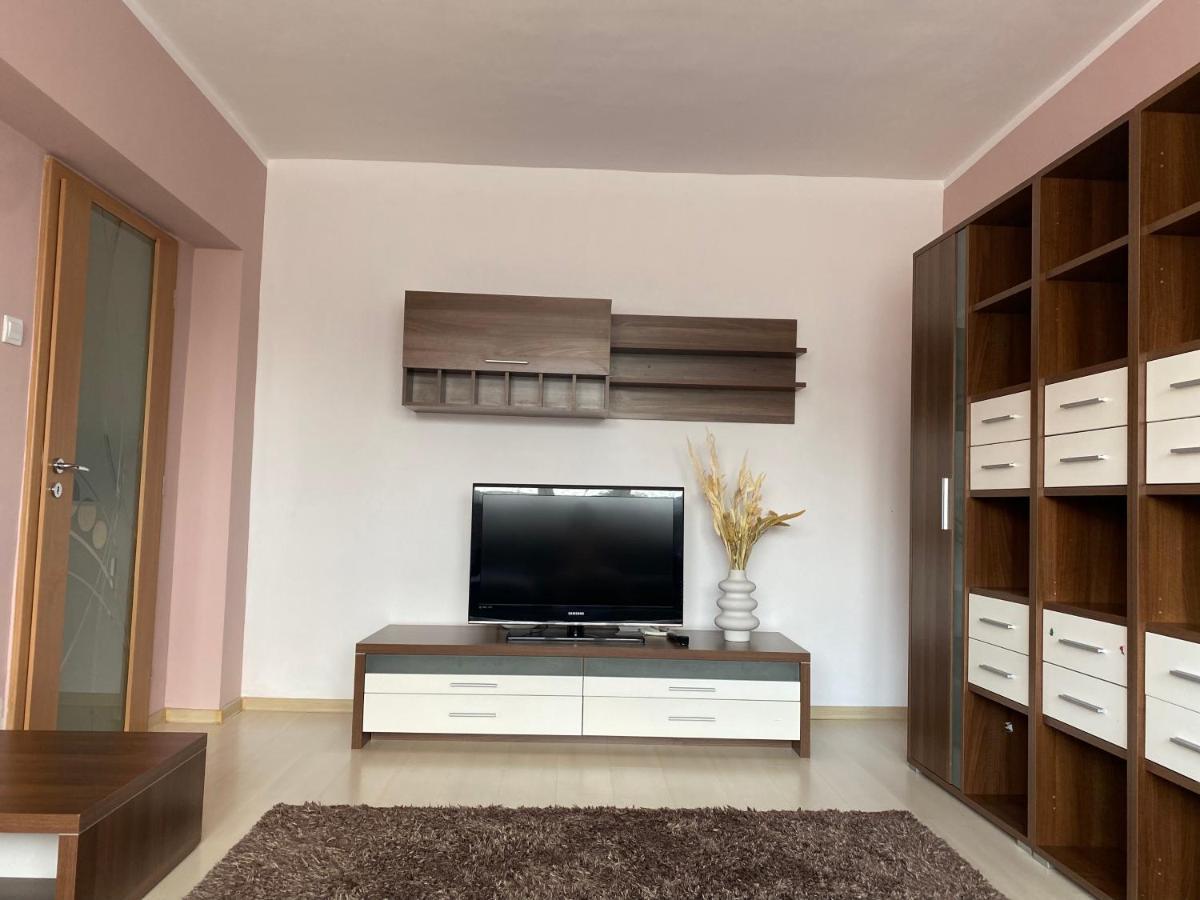 Ferienwohnung Sendy Apartman 2 Sfântu-Gheorghe Exterior foto