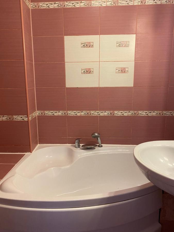Ferienwohnung Sendy Apartman 2 Sfântu-Gheorghe Exterior foto
